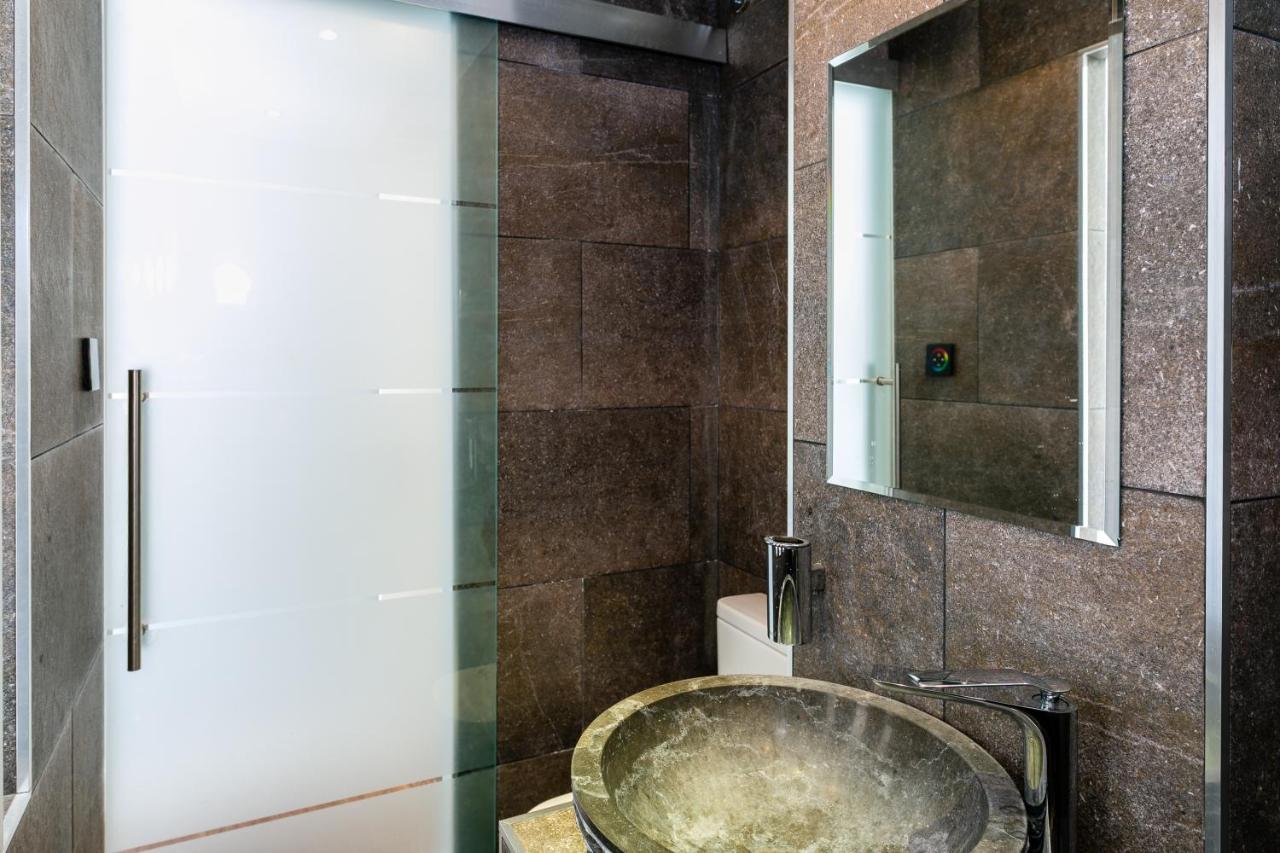 Weforyou 2 Bedrooms Penthouse At Malaga Center Екстериор снимка